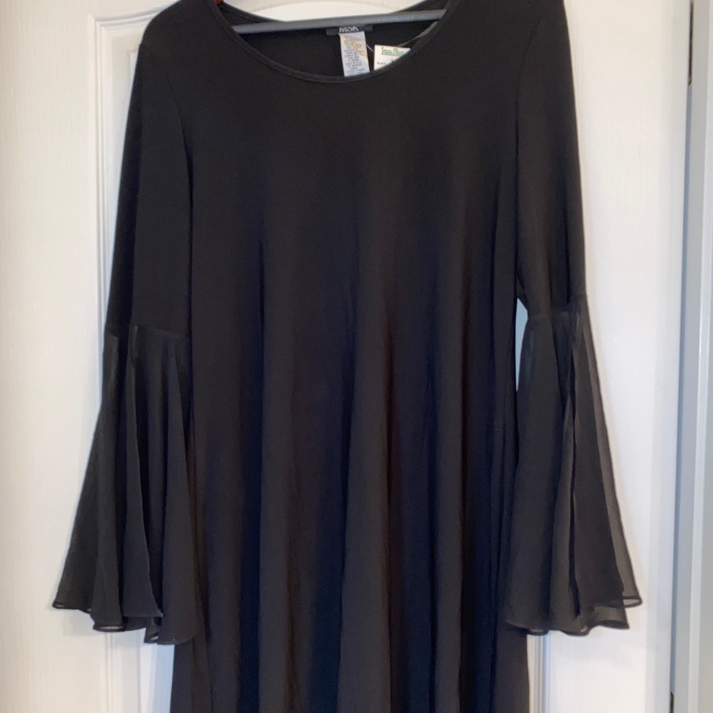 MSK. Black. Loose-fitting dress.  Sheer bell sleeves.
